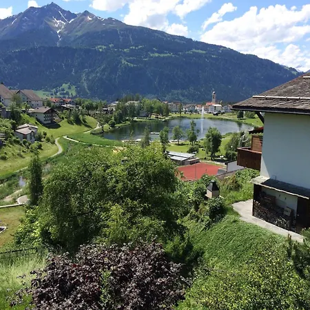 Daire Schumellins - Laa400 By Interhome Laax